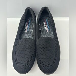 SKECHERS Black Mesh Air Cooled Memory Foam Relaxed Fit Loafer - size 9